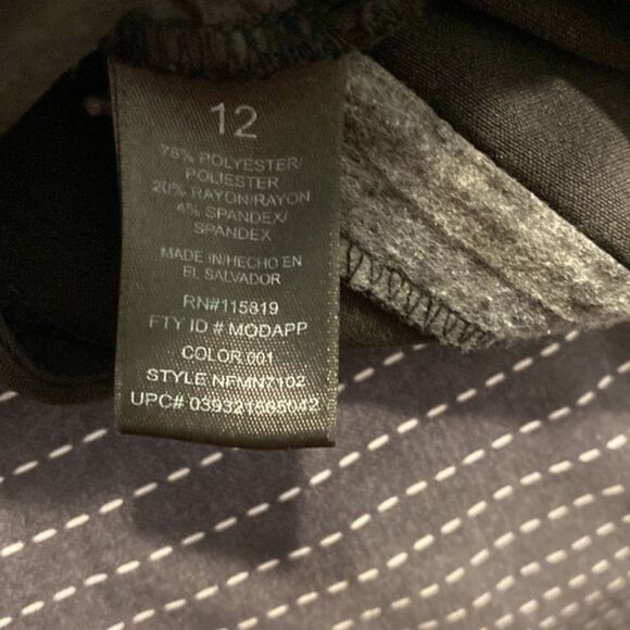 NICOLE Miller dress capris - Picture 9 of 10